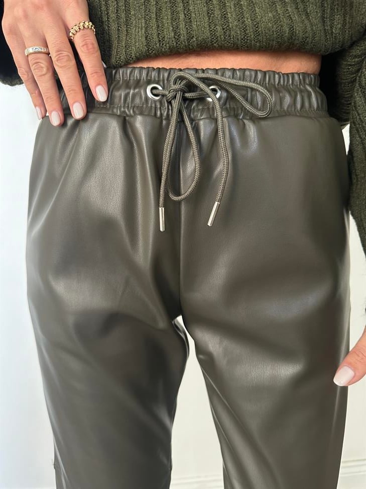 Haki Dizi Dikişli Bağcıklı ve Beli Lastikli Deri Pantolon