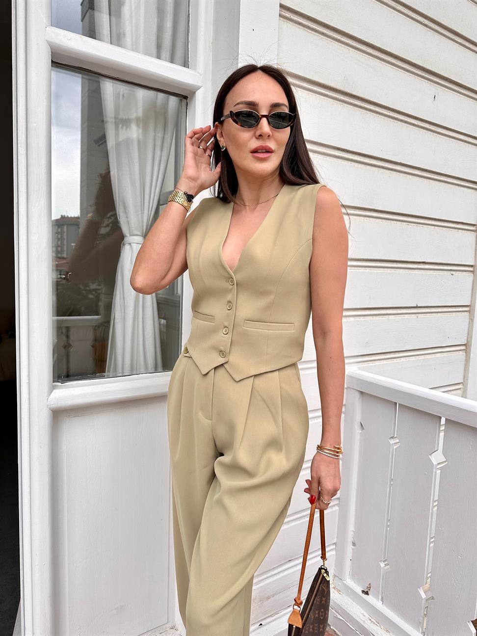 Haki Önden Düğmeli Yelek