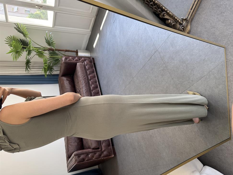 Haki Önden Fırfırlı Uzun Elbise