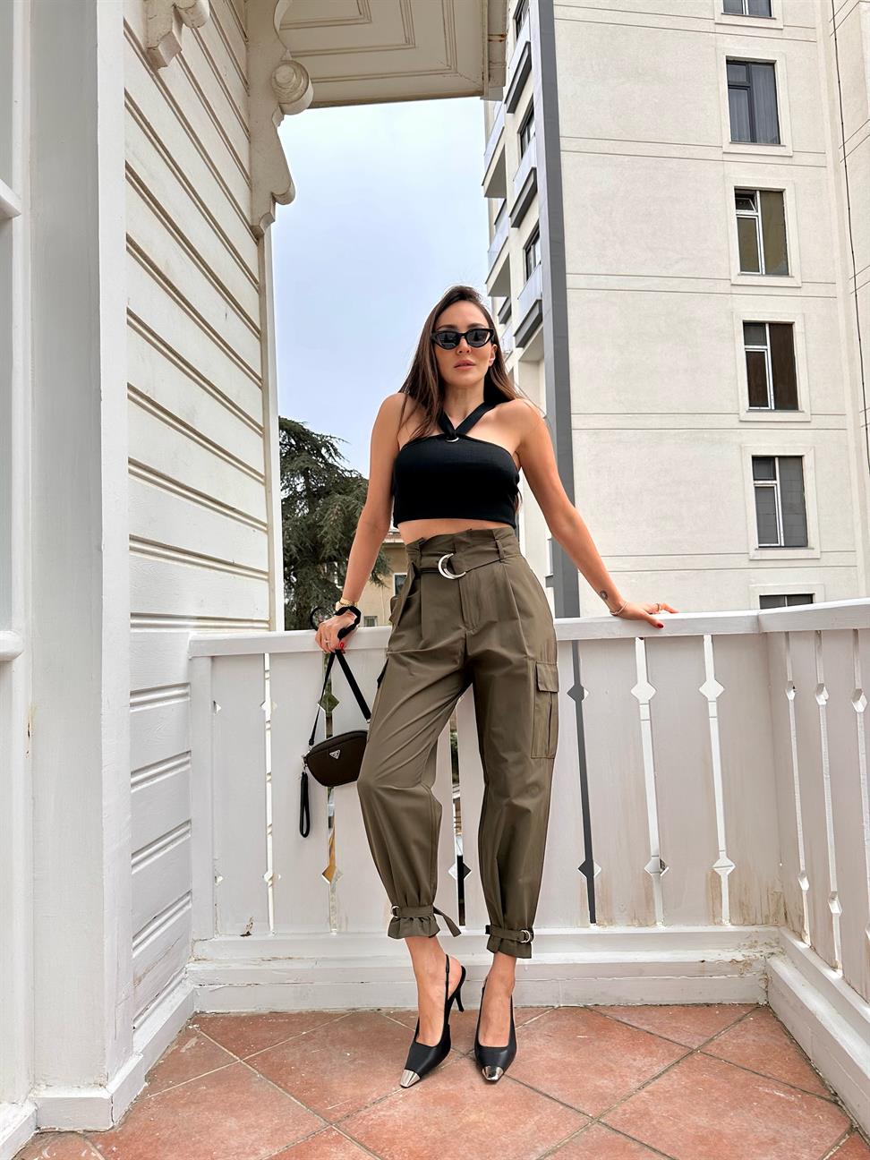 Haki Paçası Kemerli Kargo Pantolon
