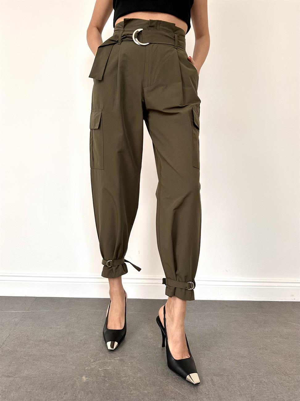 Haki Paçası Kemerli Kargo Pantolon