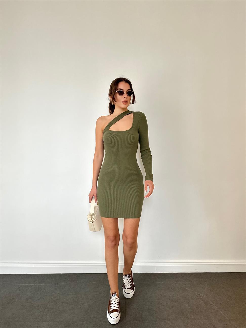 Haki Sağ Omuz Açık Tek Kol Elbise
