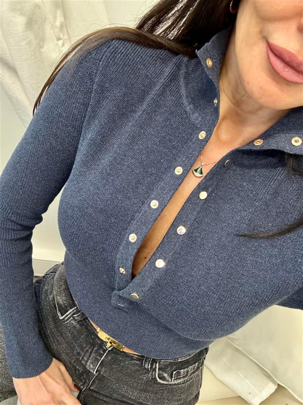 İndigo Mavi Dik Yaka Çıtçıtlı Triko Kazak