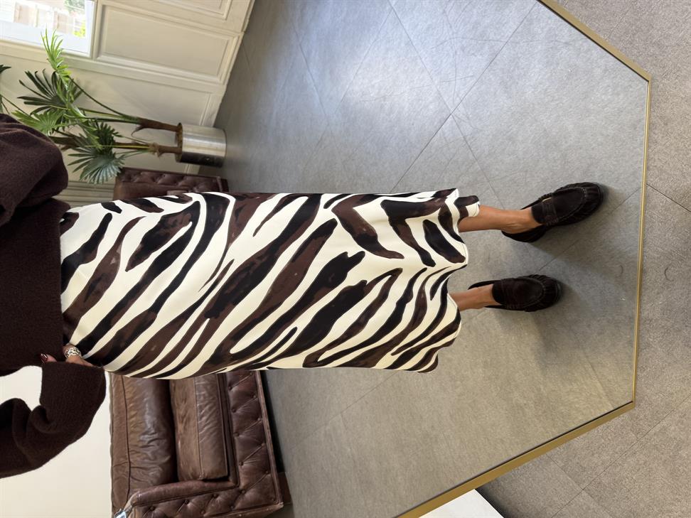 Kahve-Beyaz Saten Verev Etek