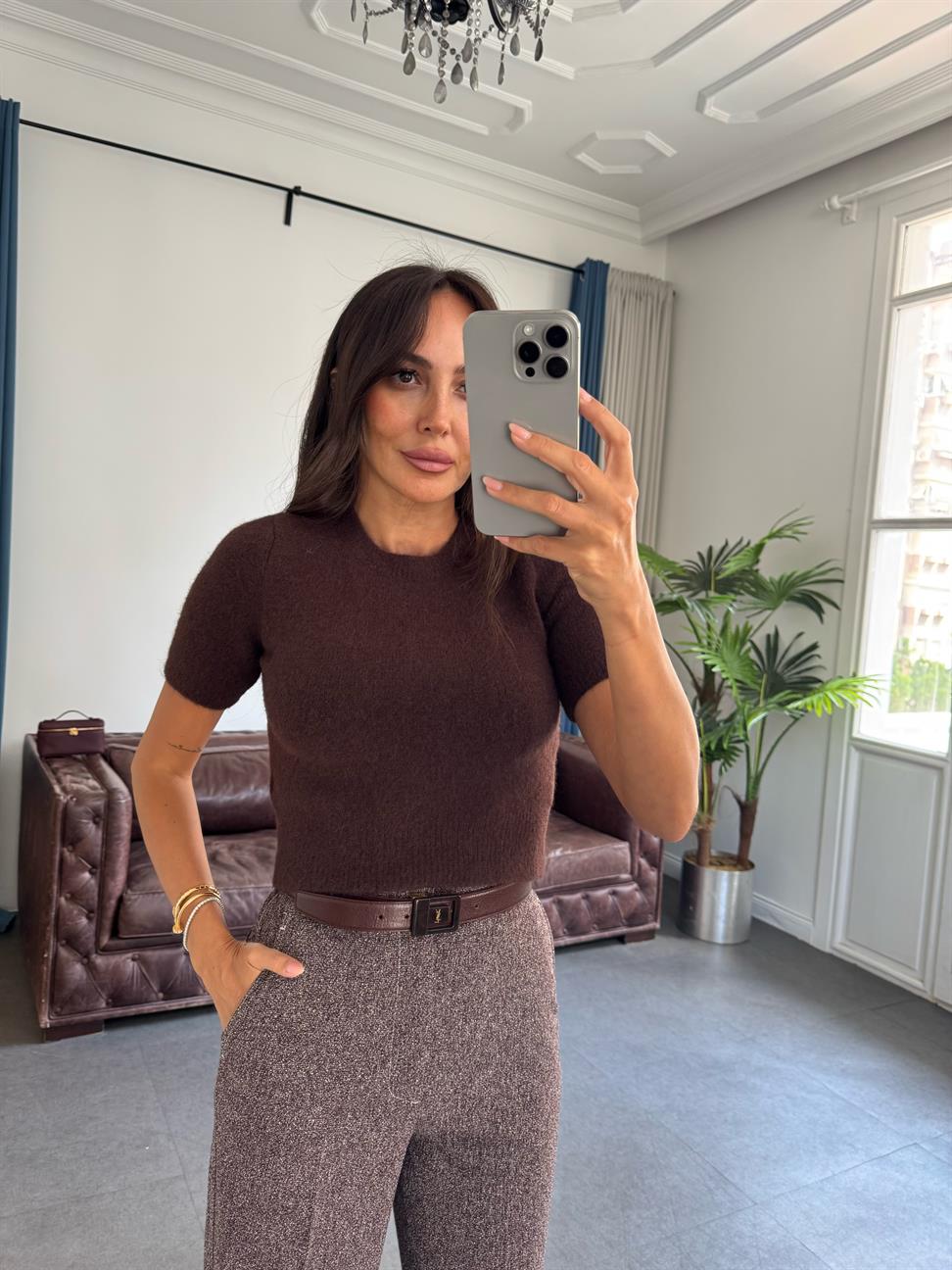 Kahve Bisiklet Yaka Yumuşak Dokulu Kısa Kol Triko Kazak