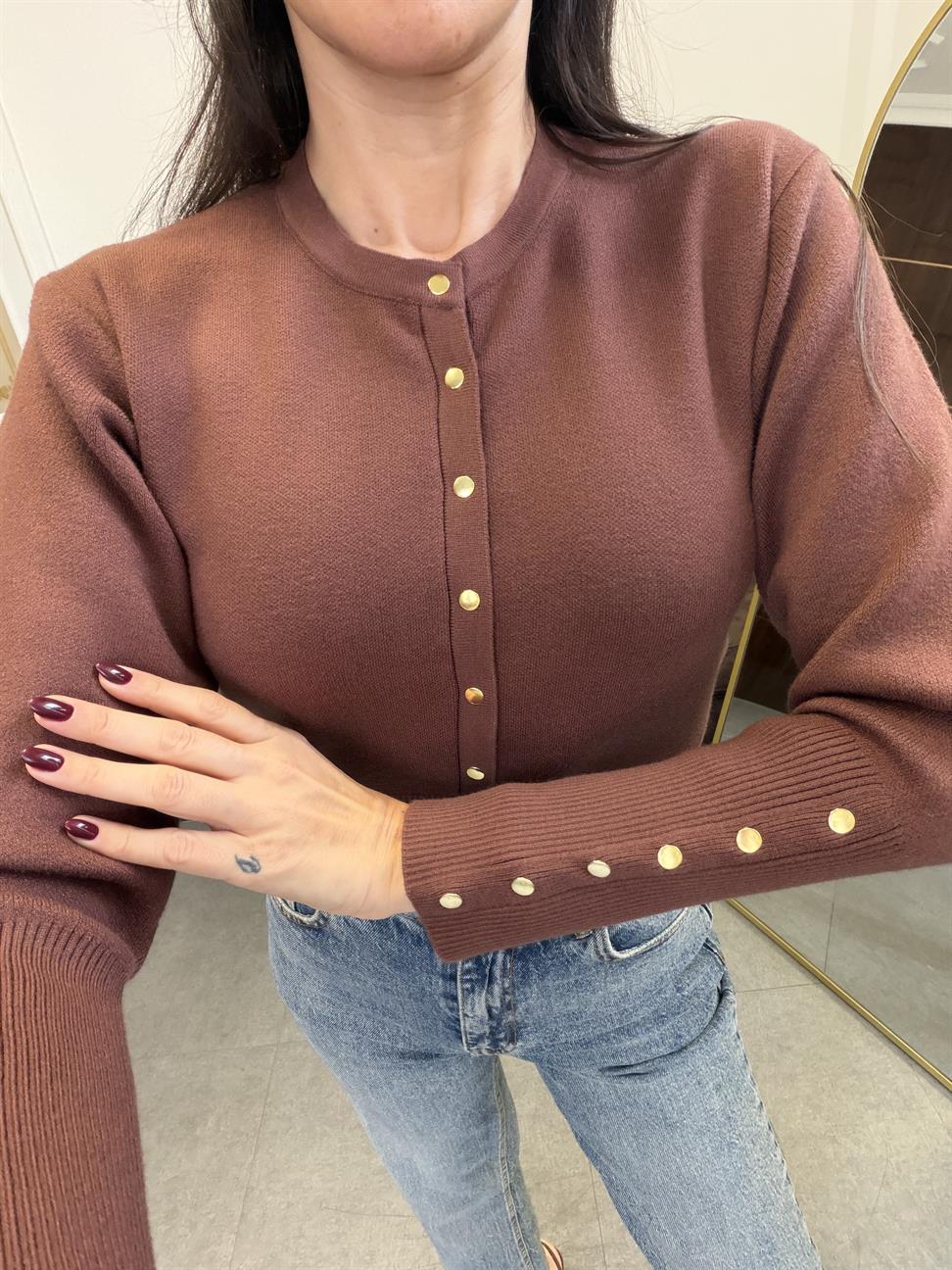 Kahve Çıtçıtlı Triko Hırka