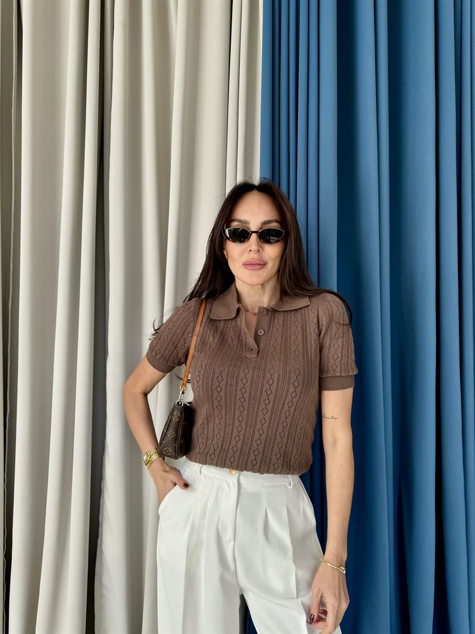 Kahve Delikli Polo Yaka Triko