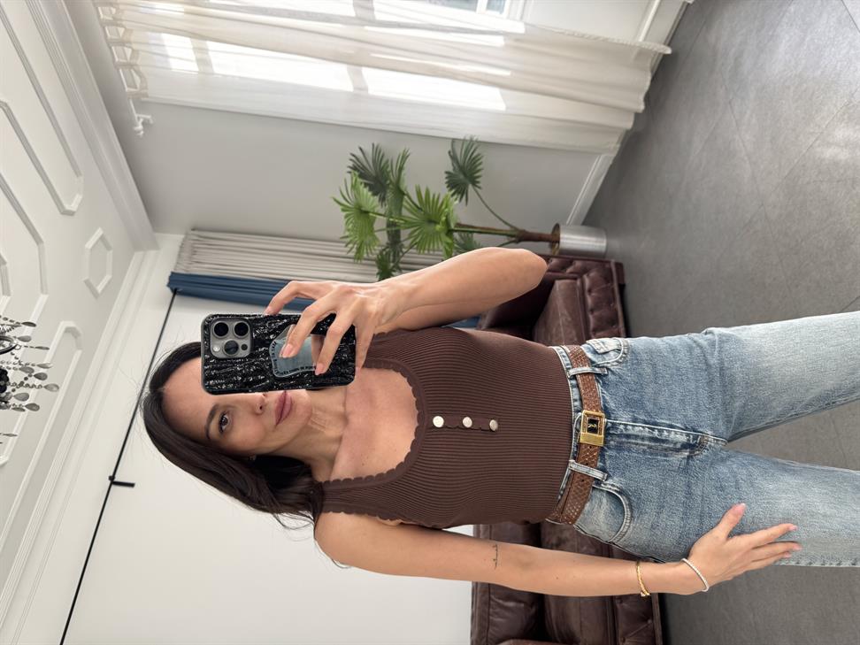 Kahve Düğme Detaylı Triko Bluz