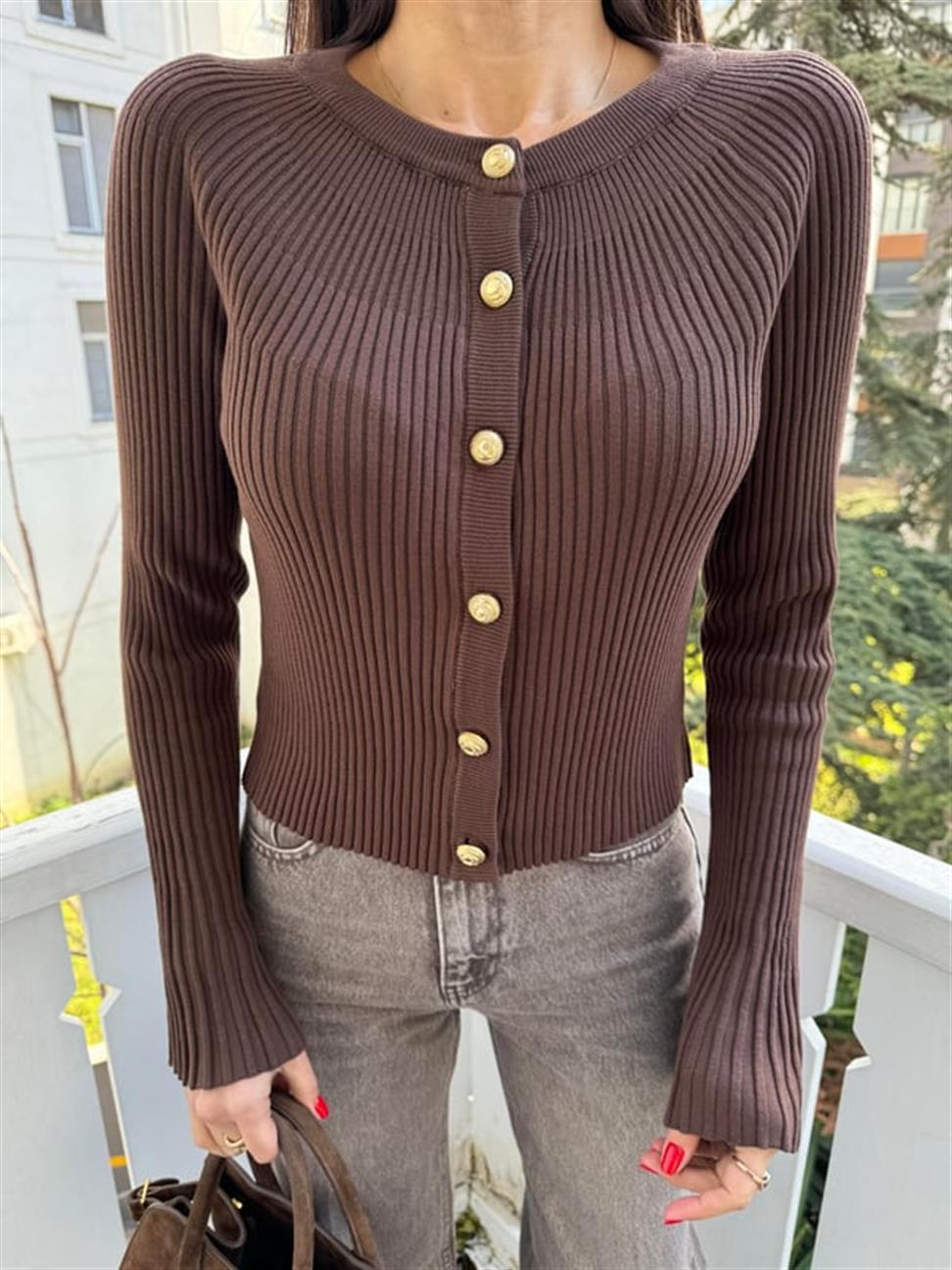 Kahve Düğmeli İspanyol Kol Triko Hırka