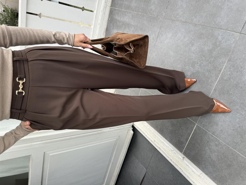 Kahve Gold Toka Kemerli Kumaş Pantolon