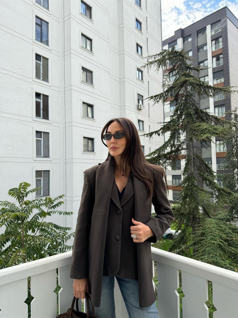 Kahve Kaşe Fular Detaylı Blazer