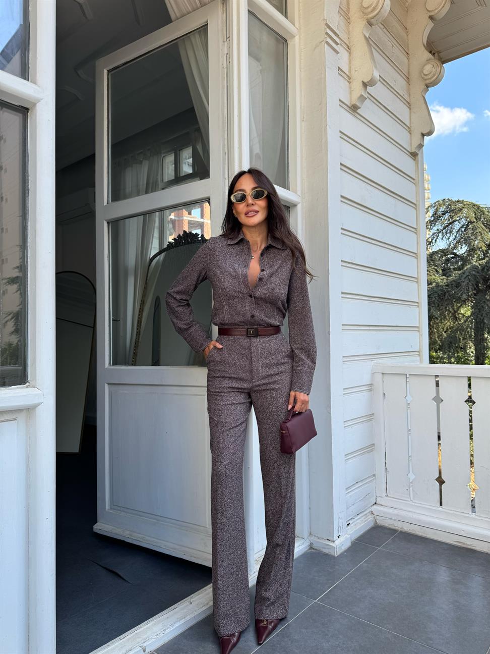 Kahve Kırçıllı Dikişli Gömlek