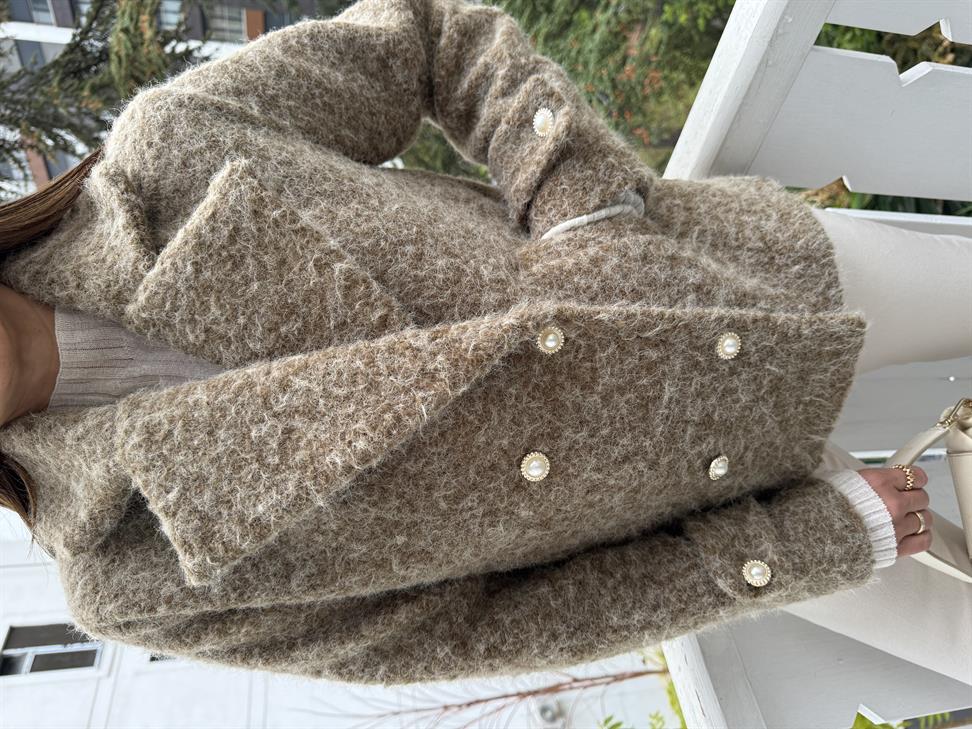 Kahve Kırçıllı İnci Düğmeli Ceket