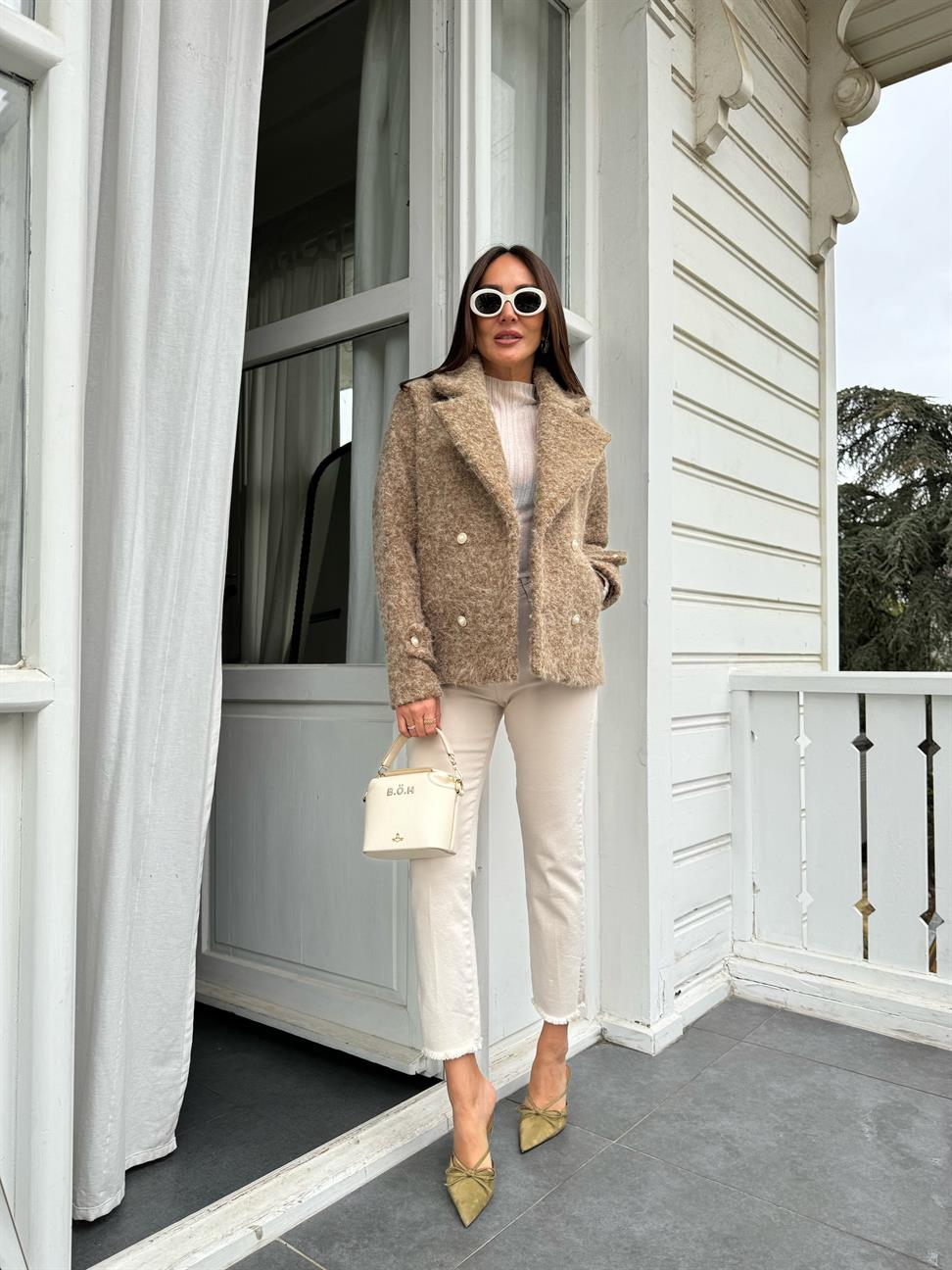 Kahve Kırçıllı İnci Düğmeli Ceket