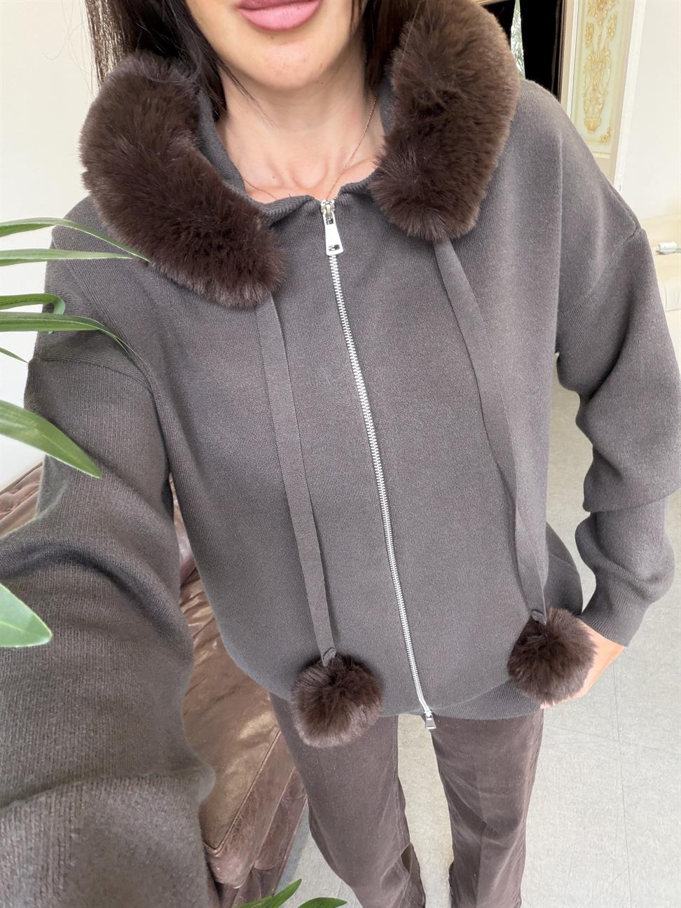 Kahve Korsman Kürklü Fermuarlı Kazak