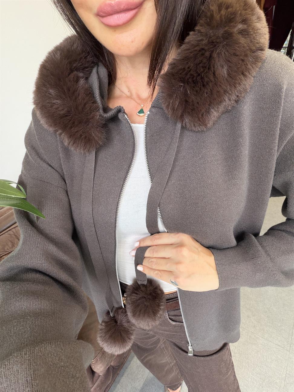 Kahve Korsman Kürklü Fermuarlı Kazak