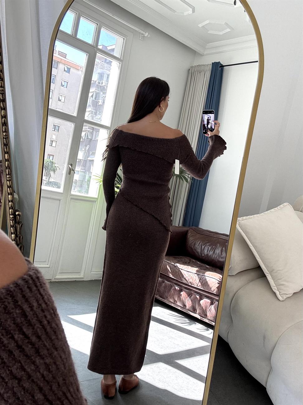 Kahve Madonna Yaka Etekli Triko Takım