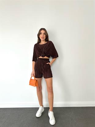 Kahve Pilili Şort Takım