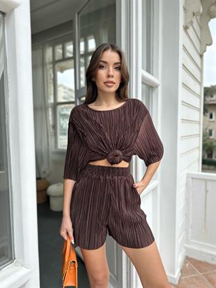 Kahve Pilili Şort Takım