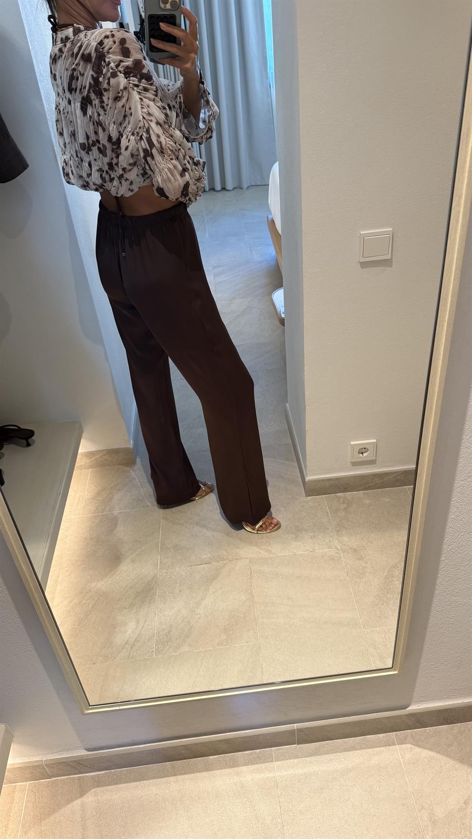 Kahve Saten Bağcıklı Kumaş Pantolon