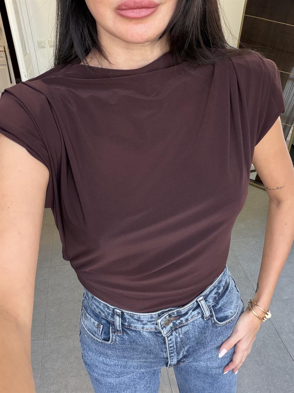 Kahve Vatkalı Pileli Bluz