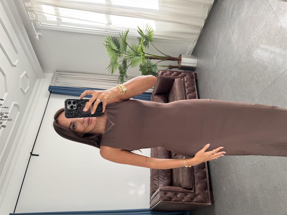 Kahve Vücuda Oturan Midi Elbise