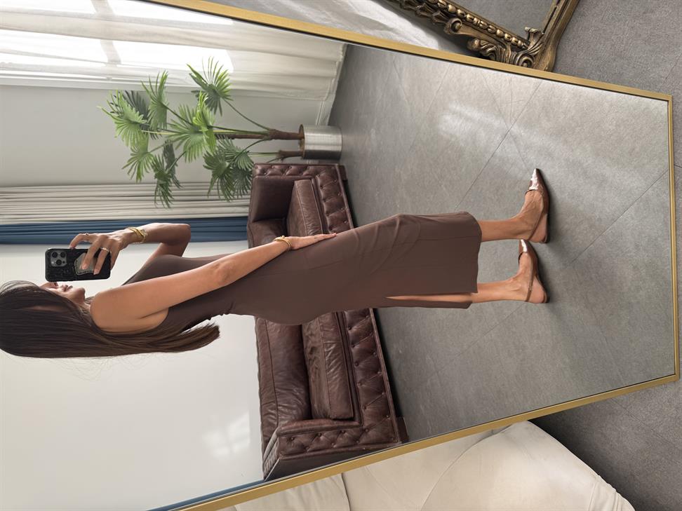 Kahve Vücuda Oturan Midi Elbise