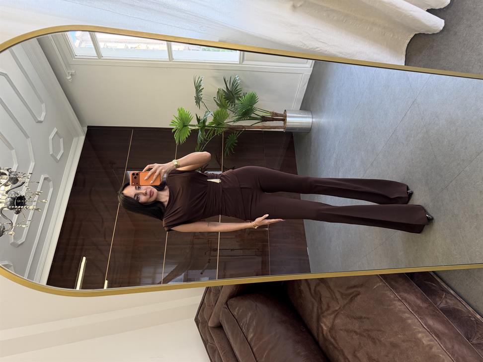 Kahve Yandan Tokalı Bluz