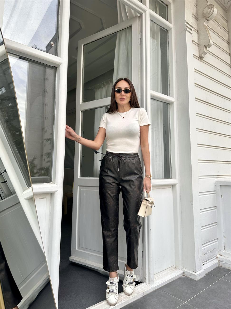 Kahve Yıkama Desenli Deri Pantolon