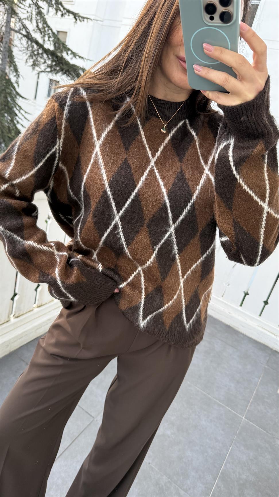 Kahverengi Baklava Kazak