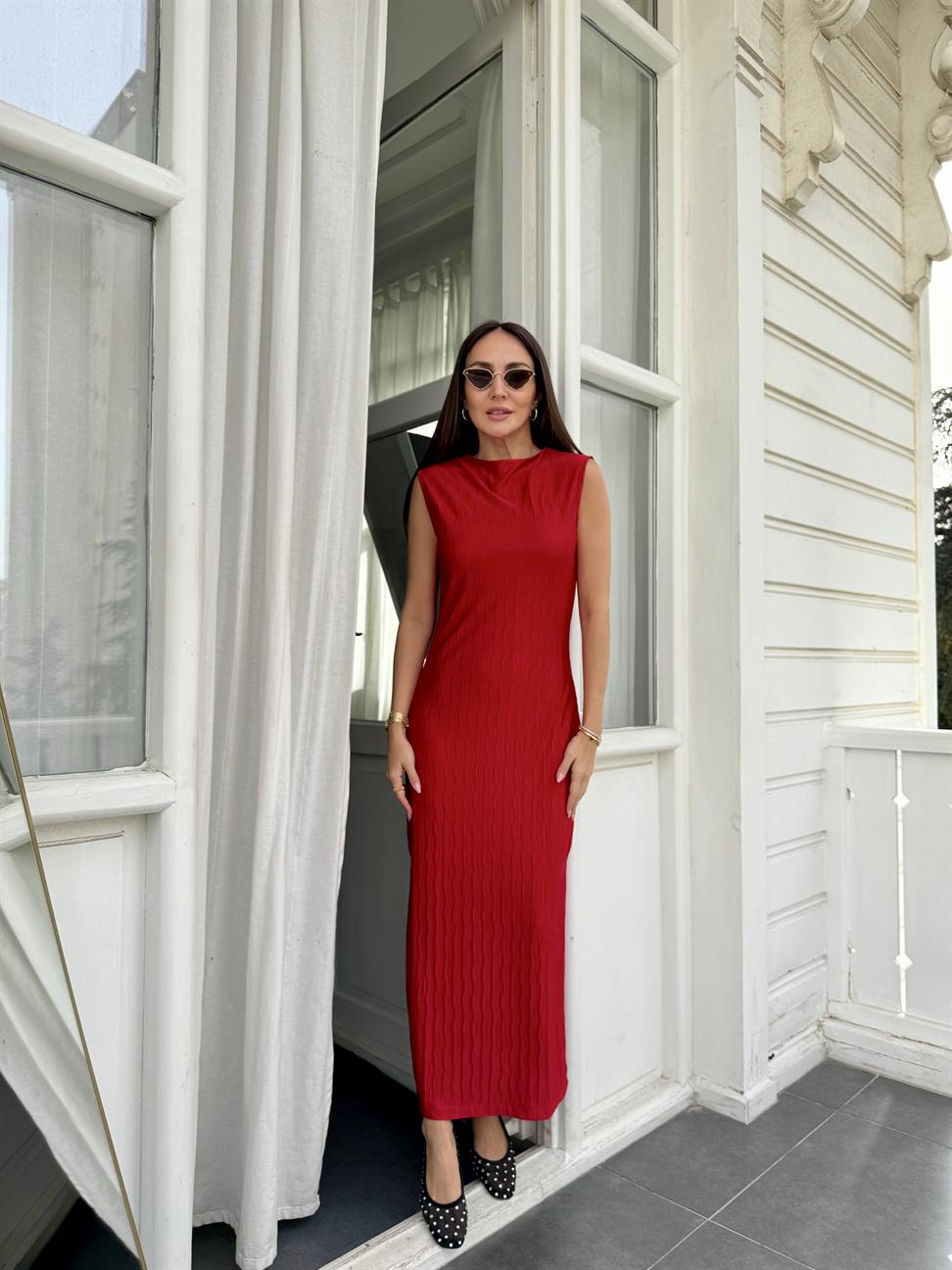 Kırmızı Kırınkıl Kumaş Kolsuz Elbise