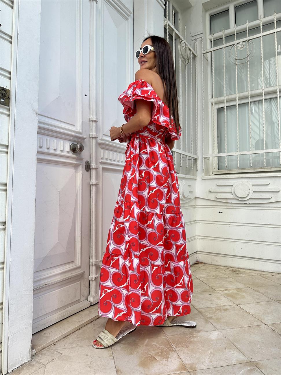 Kırmızı Madonna Yaka Desenli Elbise