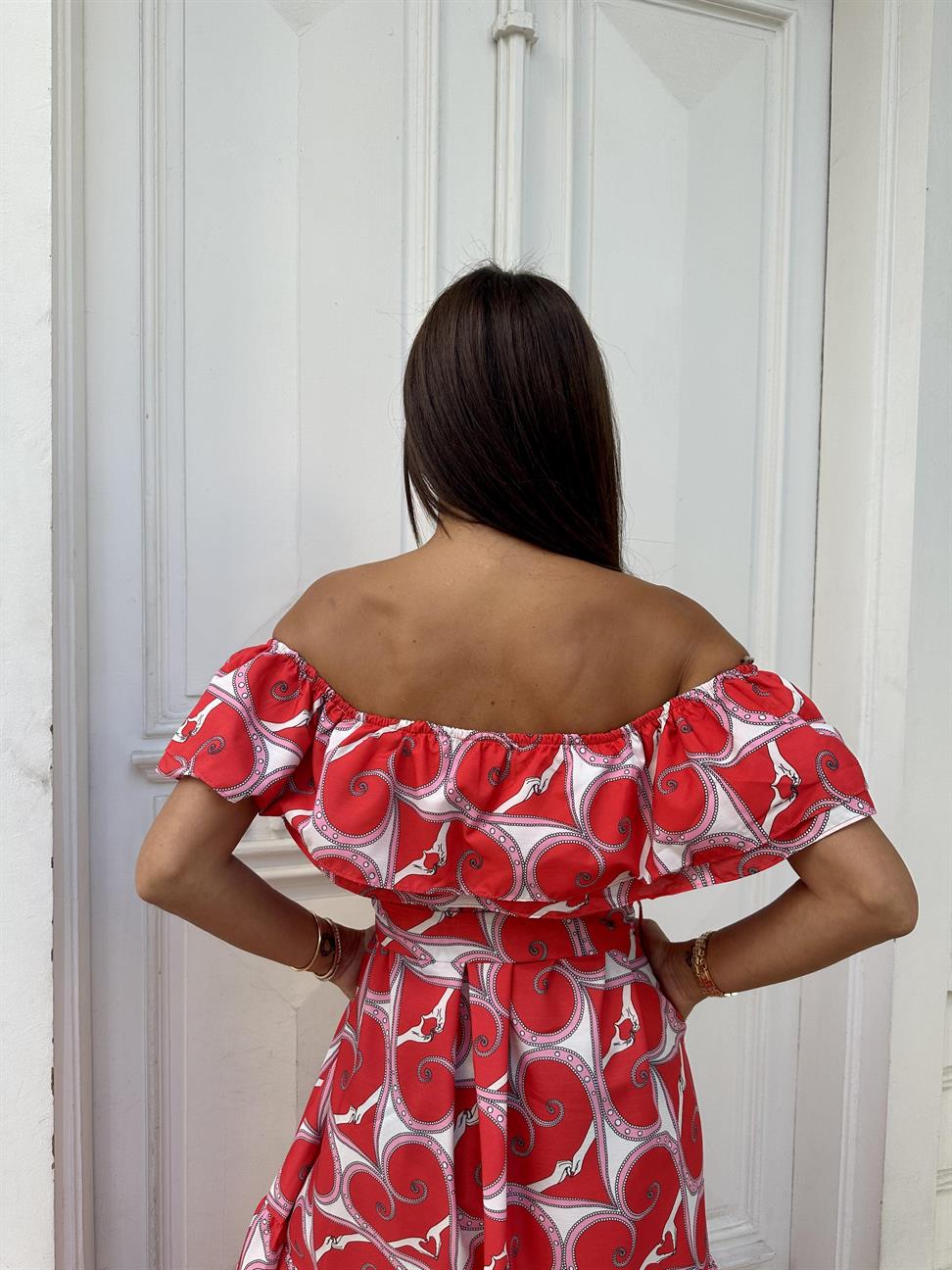 Kırmızı Madonna Yaka Desenli Elbise