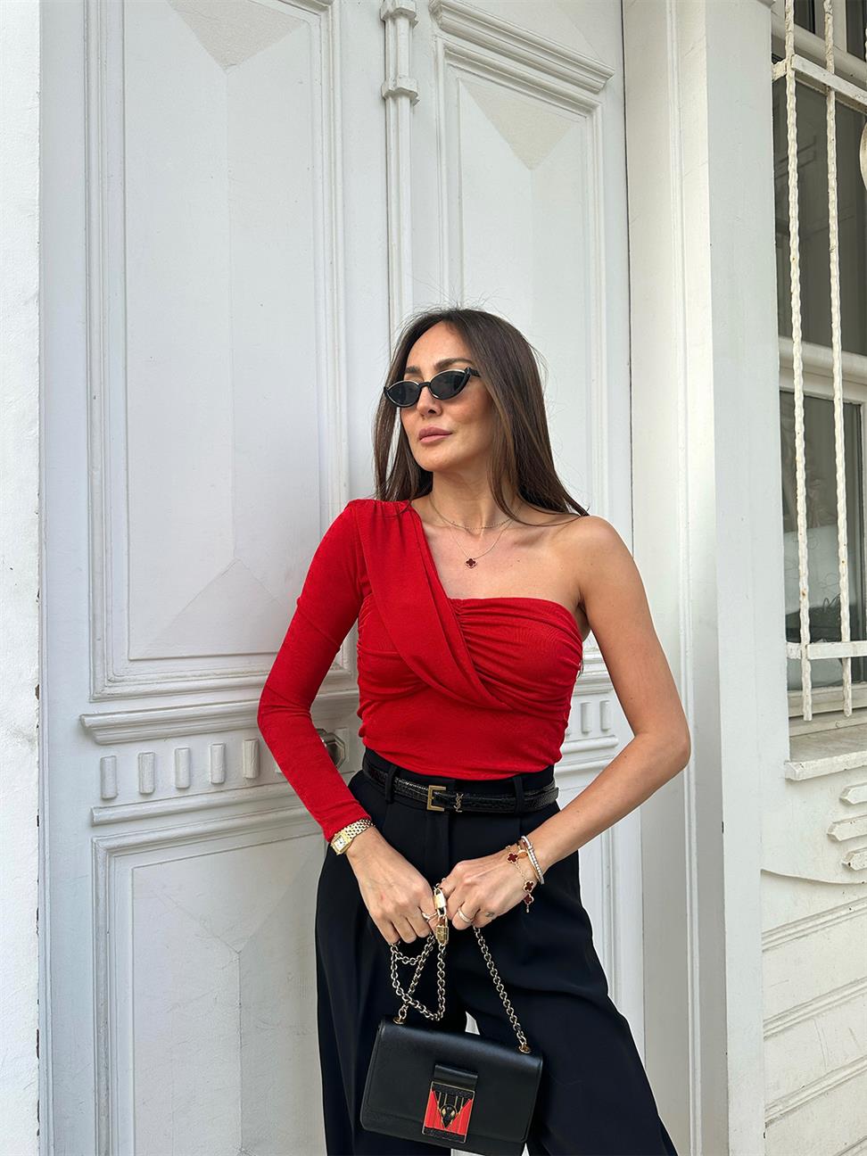 Kırmızı Tek Kol Drapeli Bluz