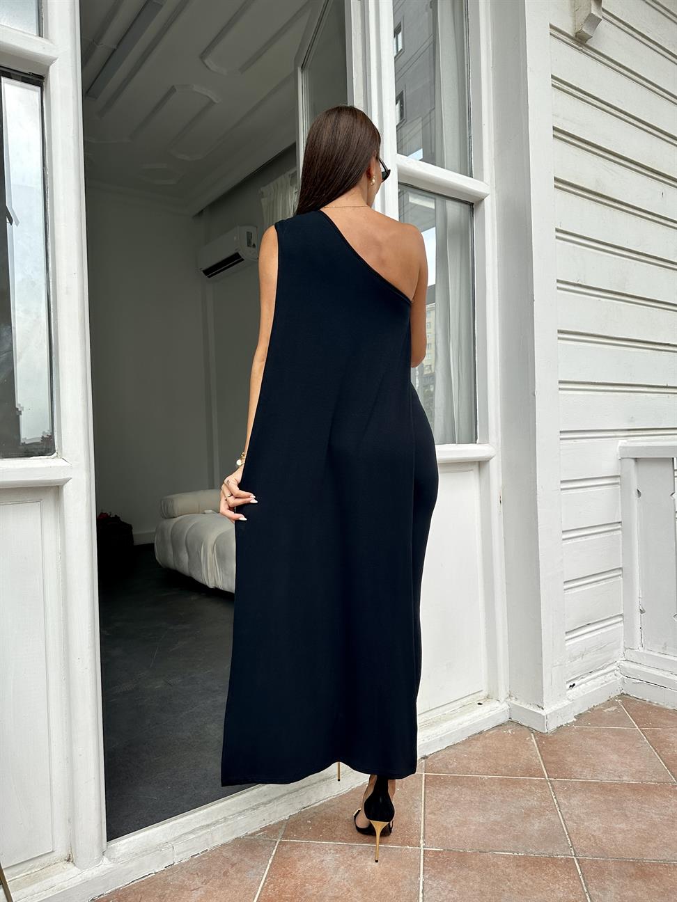 Siyah Tek Kol Midi Boy Kadın Elbise