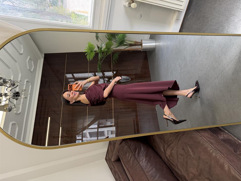 Koyu Bordo Omzu Dökümlü Elbise