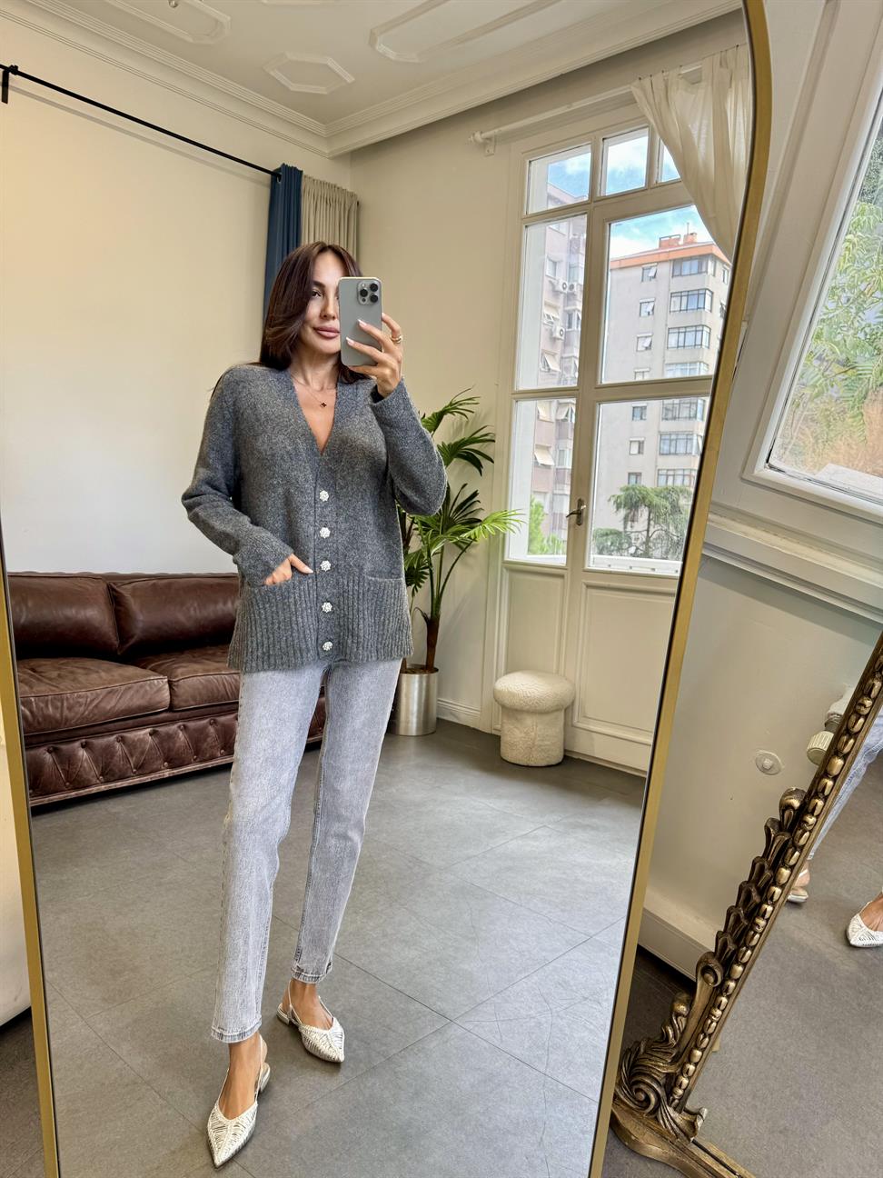 Koyu Füme Melanj V Yaka Taş Düğmeli Cepli Yumuşak Dokulu Hırka