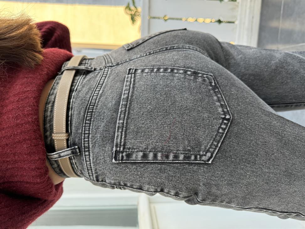 Koyu Gri Yıkamalı Düz Kesim Jean Pantolon