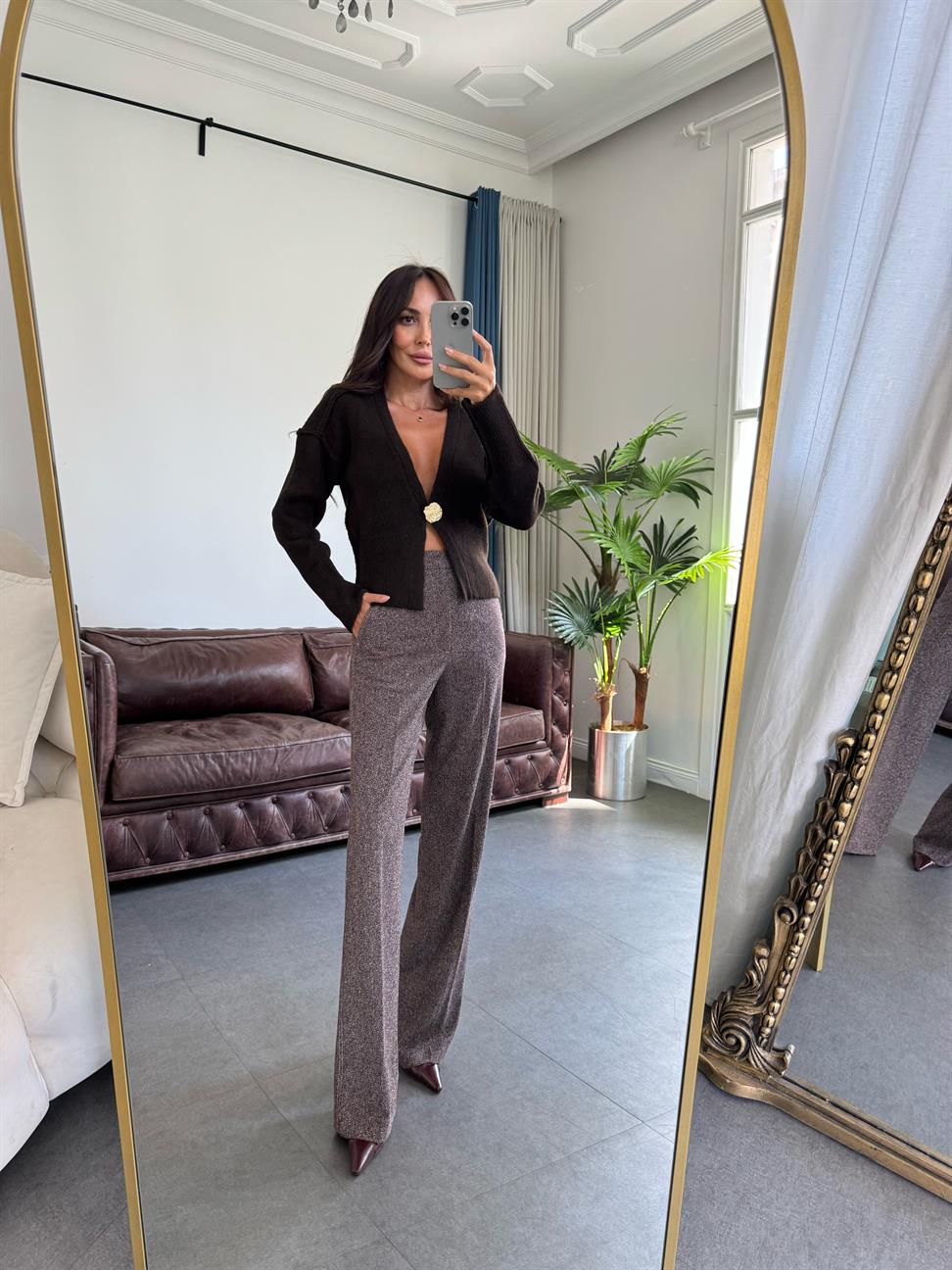 Koyu Kahve Ters Dikişli Tek Düğmeli Hırka