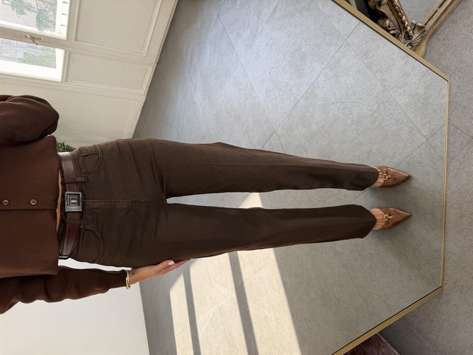 Koyu Kahve Yıkamalı Düz Kesim Jean Pantolon