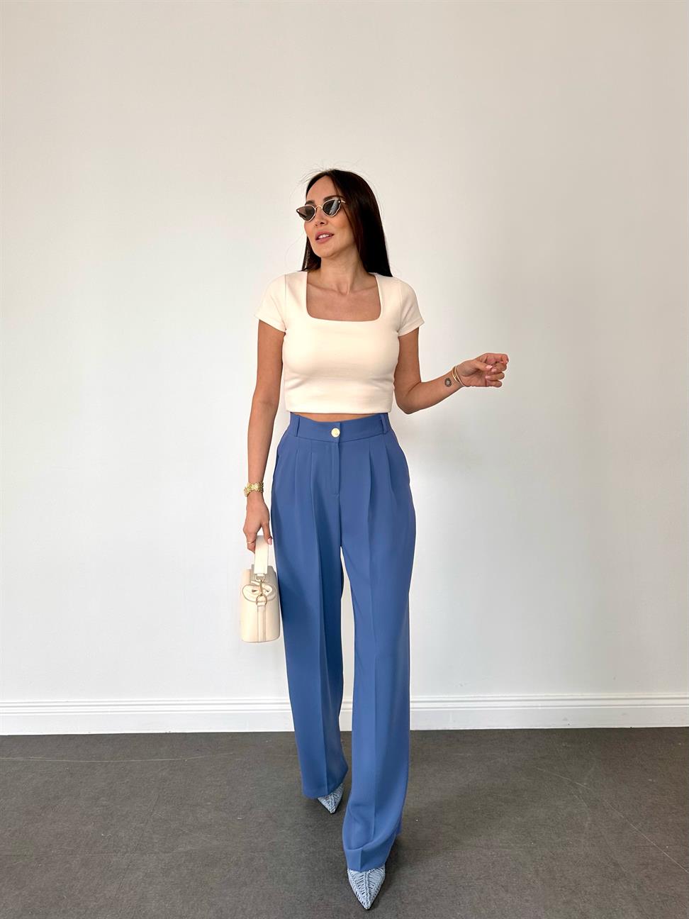 Koyu Mavi Geniş Paçalı Pantolon