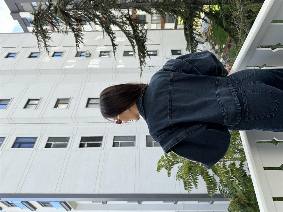 Koyu Mavi Kısa Denim Ceket