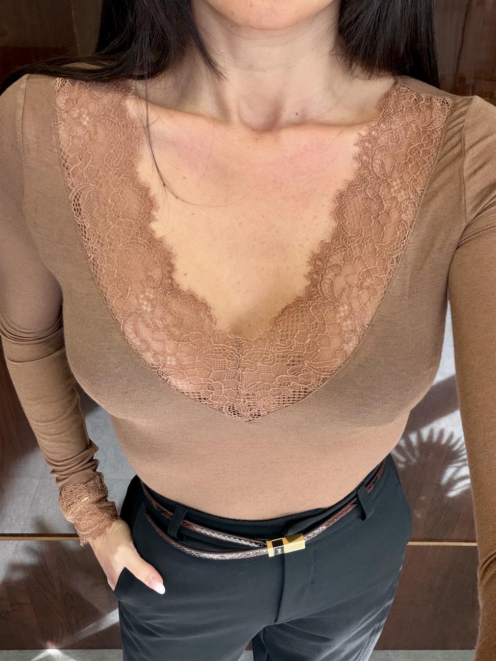 Koyu Vizon Dantelli Kaşmir Bluz