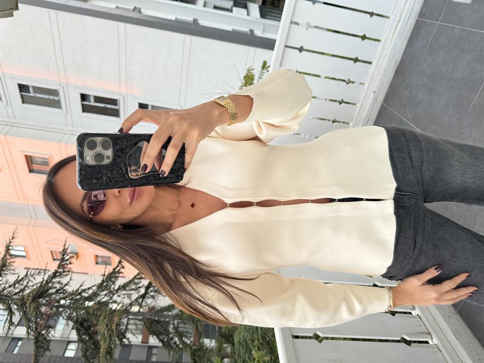 Krem Agraflı Triko Ceket