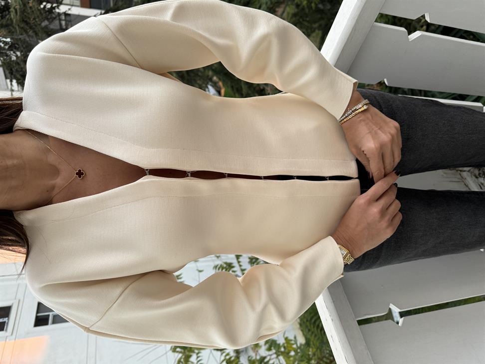 Krem Agraflı Triko Ceket