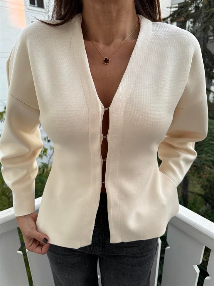 Krem Agraflı Triko Ceket