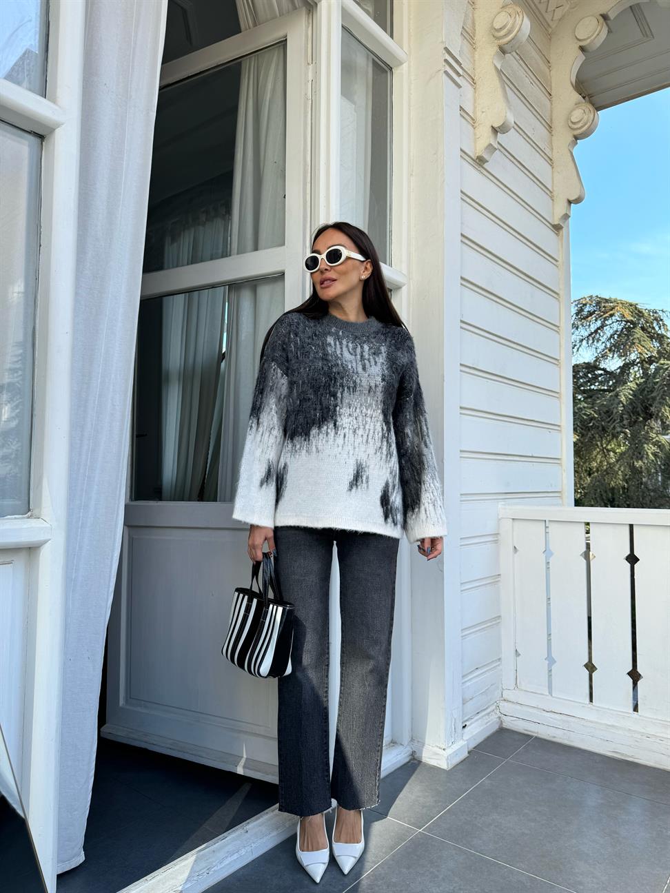 Krem-Antrasit Şardonlu İki Renkli Kazak