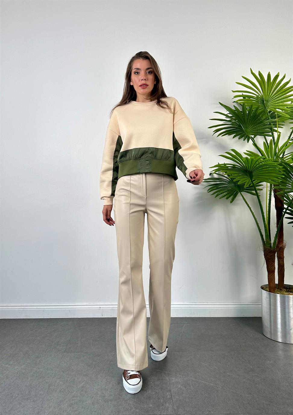 Krem Bisiklet Yaka İki Parçalı Oversize Sweatshirt