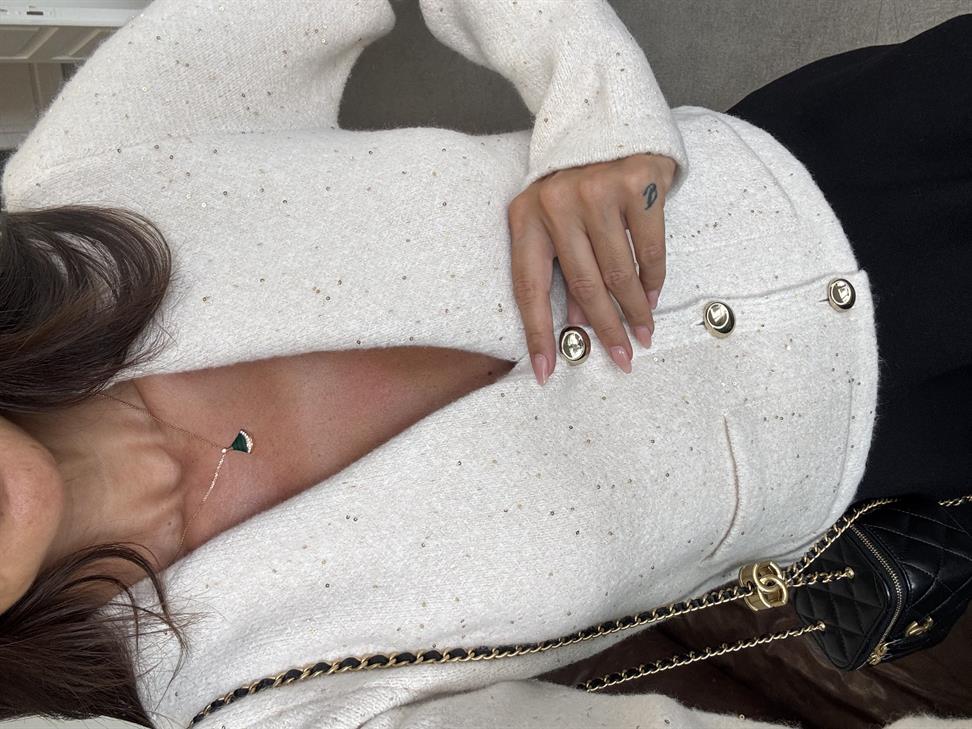 Krem Bisiklet Yaka Pullu Simli Düğmeli Triko Hırka