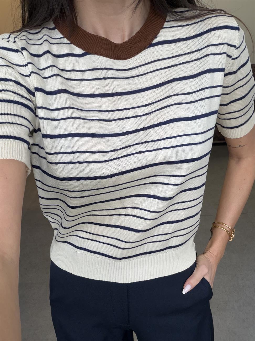 Krem Çizgili Kısa Kol Triko